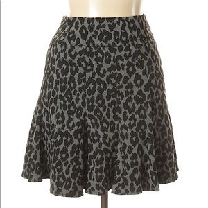 Above-knee length leopard skirt